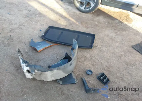 2016 Hyundai Veloster Turbo z USA, uszkodzony, nr VIN KMHTC6AE1GU260777